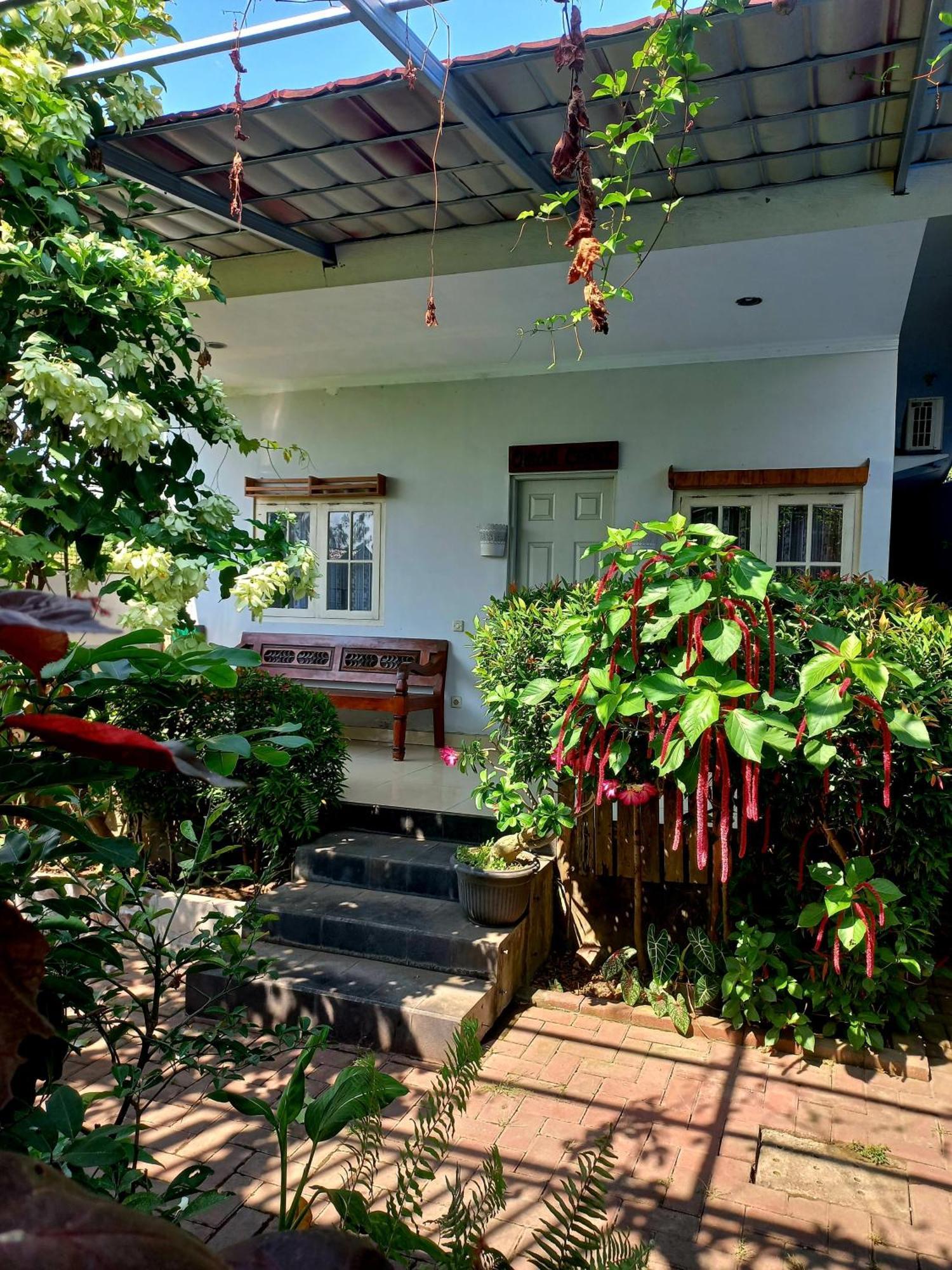 Hotel Omah Cepit Ngoại thất bức ảnh